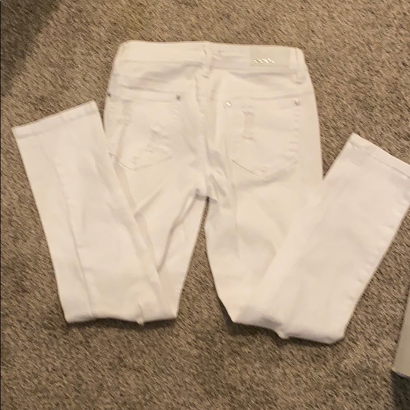 Jeans - Picture 2 of 4